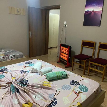 Guesthouse Sense 티라나 외부 사진