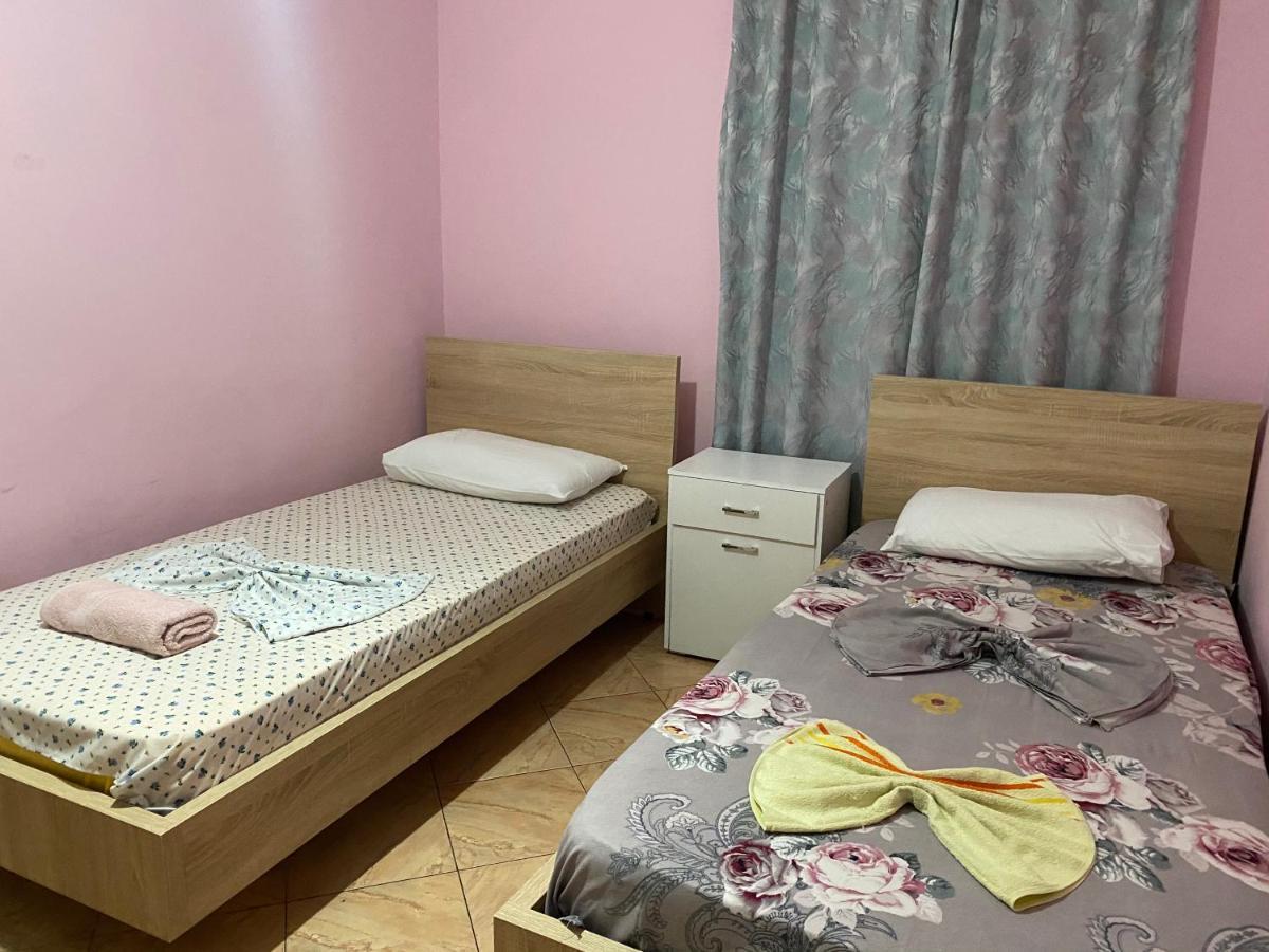 Guesthouse Sense 티라나 외부 사진