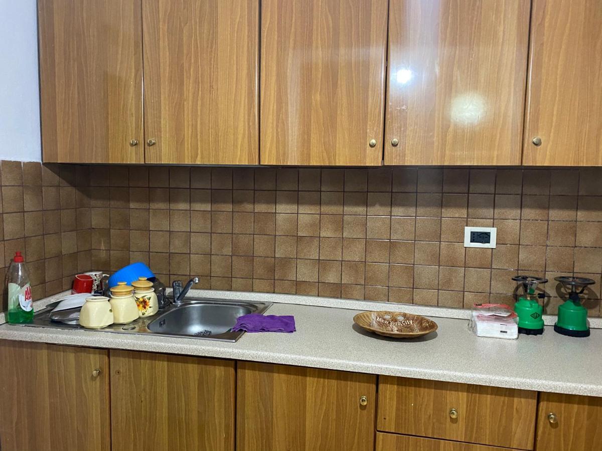 Guesthouse Sense 티라나 외부 사진
