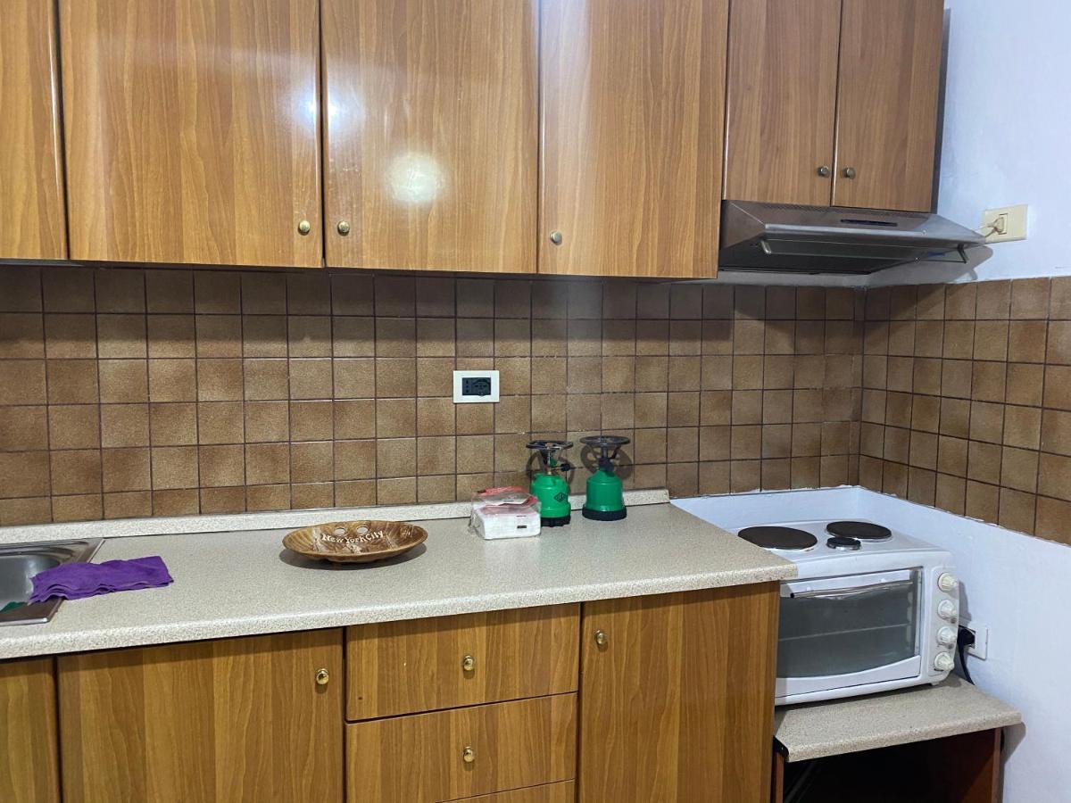 Guesthouse Sense 티라나 외부 사진